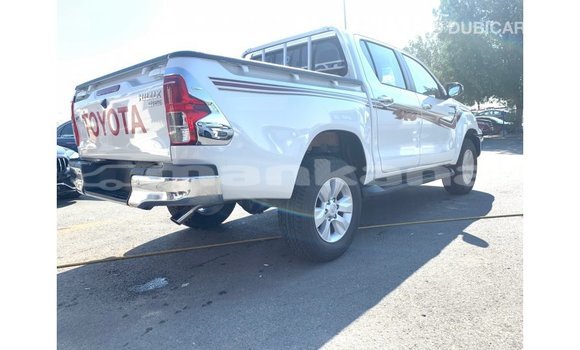 Buy Import Toyota Hilux White Car in Import - Dubai in Abhasia Buy Import Toyota Hilux White Car in Import - Dubai in Abhasia