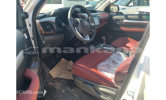 Buy Import Toyota Hilux White Car in Import - Dubai in Abhasia Buy Import Toyota Hilux White Car in Import - Dubai in Abhasia