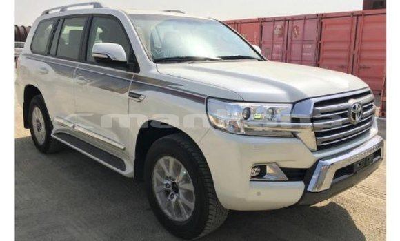 Medium with watermark toyota land cruiser abhasia import dubai 1914