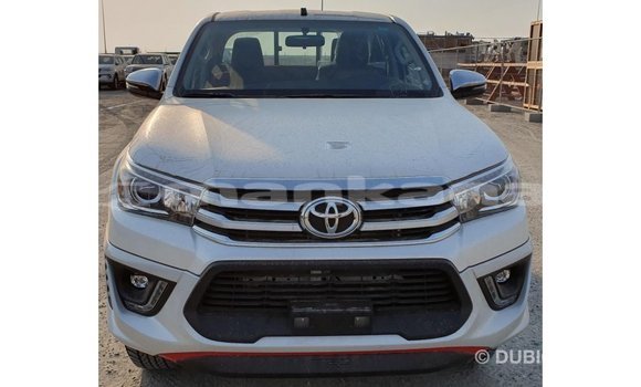 Buy Import Toyota Hilux White Car in Import - Dubai in Abhasia Buy Import Toyota Hilux White Car in Import - Dubai in Abhasia