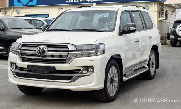 Buy Import Toyota Land Cruiser White Car in Import - Dubai in Abhasia Buy Import Toyota Land Cruiser White Car in Import - Dubai in Abhasia