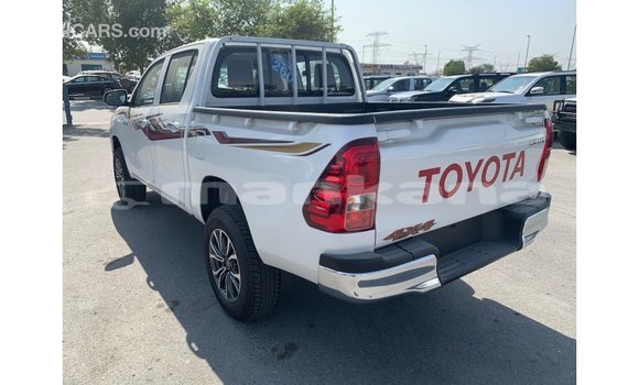 Buy Import Toyota Hilux White Car in Import - Dubai in Abhasia Buy Import Toyota Hilux White Car in Import - Dubai in Abhasia