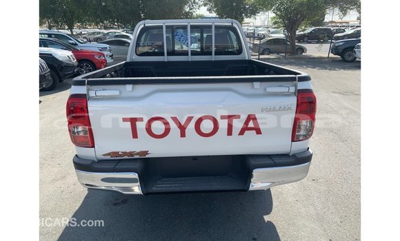Buy Import Toyota Hilux White Car in Import - Dubai in Abhasia Buy Import Toyota Hilux White Car in Import - Dubai in Abhasia