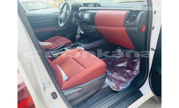 Buy Import Toyota Hilux White Car in Import - Dubai in Abhasia Buy Import Toyota Hilux White Car in Import - Dubai in Abhasia
