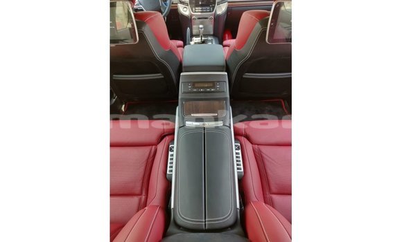 Buy Import Toyota Land Cruiser Red Car in Import - Dubai in Abhasia Buy Import Toyota Land Cruiser Red Car in Import - Dubai in Abhasia