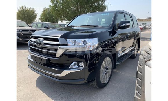 Buy Import Toyota Land Cruiser Red Car in Import - Dubai in Abhasia Buy Import Toyota Land Cruiser Red Car in Import - Dubai in Abhasia