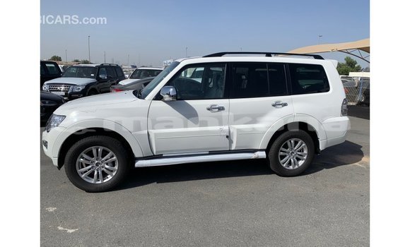 Buy Import Mitsubishi Pajero White Car in Import - Dubai in Abhasia Buy Import Mitsubishi Pajero White Car in Import - Dubai in Abhasia