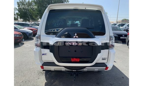 Buy Import Mitsubishi Pajero White Car in Import - Dubai in Abhasia Buy Import Mitsubishi Pajero White Car in Import - Dubai in Abhasia