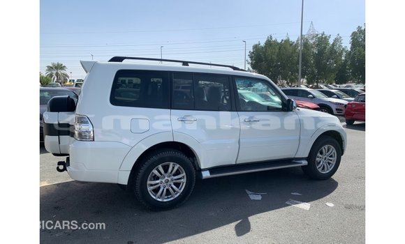 Buy Import Mitsubishi Pajero White Car in Import - Dubai in Abhasia Buy Import Mitsubishi Pajero White Car in Import - Dubai in Abhasia