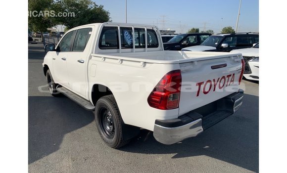 Buy Import Toyota Hilux White Car in Import - Dubai in Abhasia Buy Import Toyota Hilux White Car in Import - Dubai in Abhasia