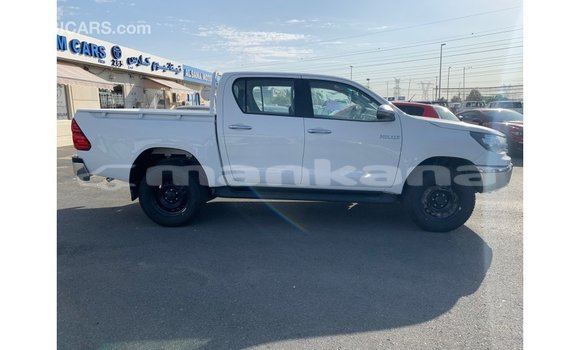 Buy Import Toyota Hilux White Car in Import - Dubai in Abhasia Buy Import Toyota Hilux White Car in Import - Dubai in Abhasia