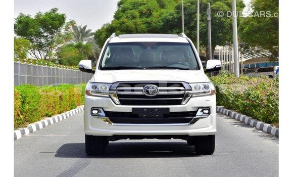 Buy Import Toyota Land Cruiser White Car in Import - Dubai in Abhasia Buy Import Toyota Land Cruiser White Car in Import - Dubai in Abhasia