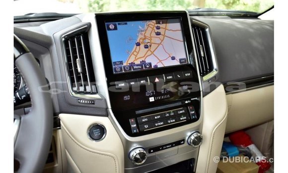 Buy Import Toyota Land Cruiser White Car in Import - Dubai in Abhasia Buy Import Toyota Land Cruiser White Car in Import - Dubai in Abhasia