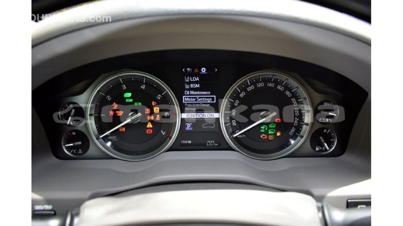 Big with watermark toyota land cruiser abhasia import dubai 1977