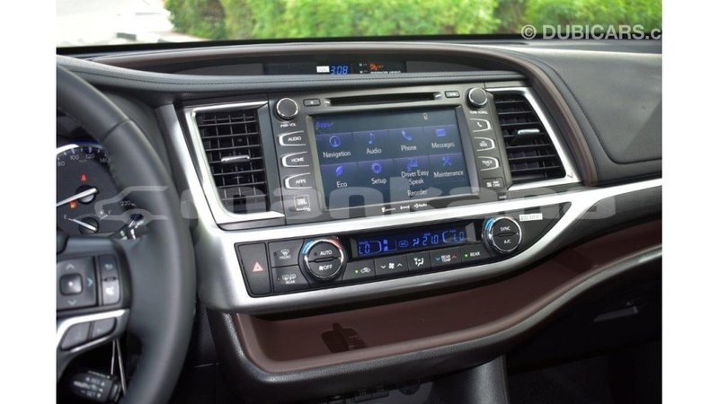 Big with watermark toyota highlander abhasia import dubai 1980