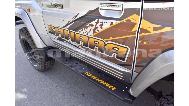 Big with watermark toyota land cruiser abhasia import dubai 1984