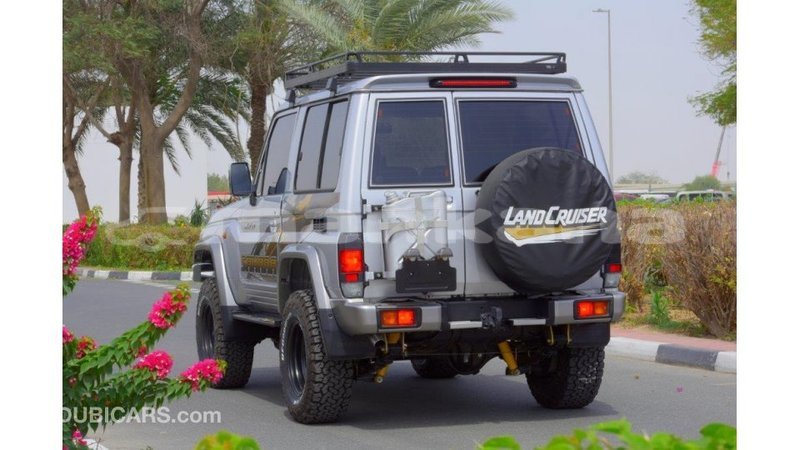 Big with watermark toyota land cruiser abhasia import dubai 1984
