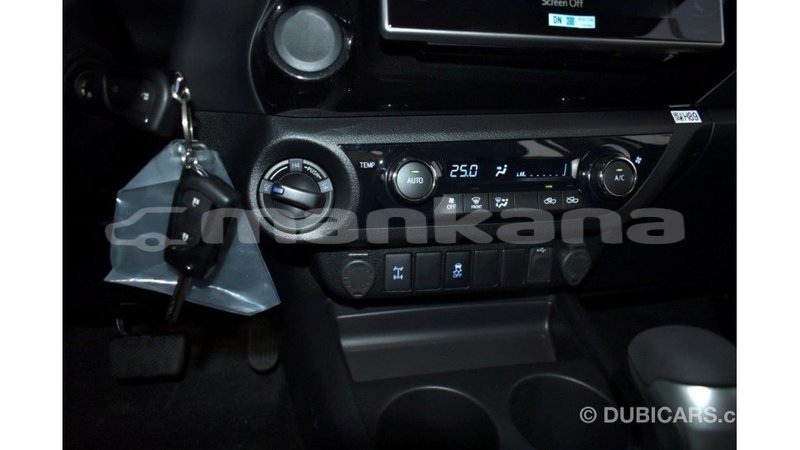 Big with watermark toyota hilux abhasia import dubai 1985