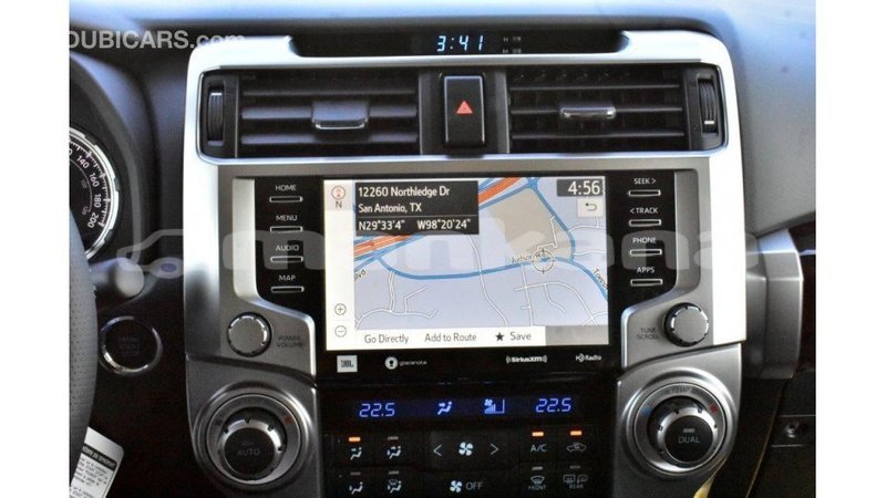 Big with watermark toyota hiace abhasia import dubai 1986