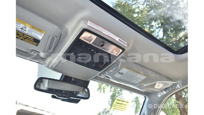 Big with watermark toyota hiace abhasia import dubai 1986