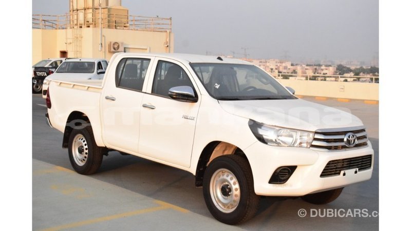 Big with watermark toyota hilux abhasia import dubai 1987