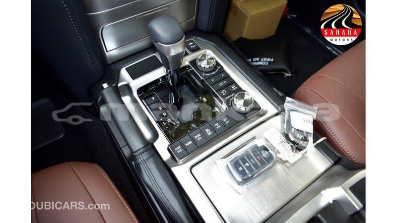 Big with watermark toyota land cruiser abhasia import dubai 1990