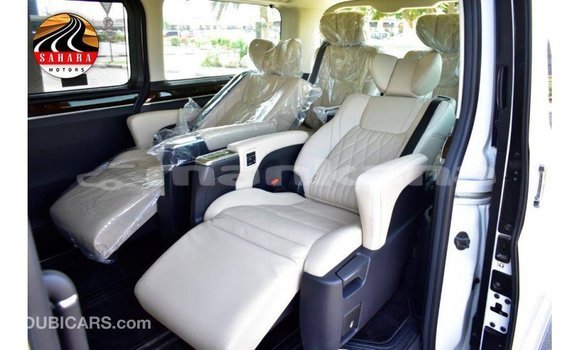 Buy Import Toyota Granvia White Car in Import - Dubai in Abhasia Buy Import Toyota Granvia White Car in Import - Dubai in Abhasia