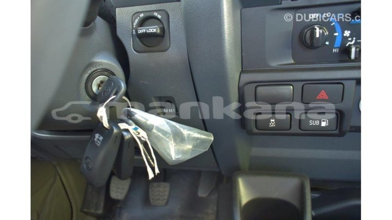 Big with watermark toyota land cruiser abhasia import dubai 1993