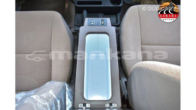 Big with watermark toyota land cruiser abhasia import dubai 1994