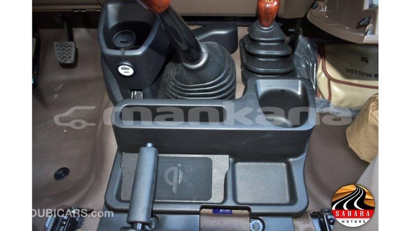 Big with watermark toyota land cruiser abhasia import dubai 1994