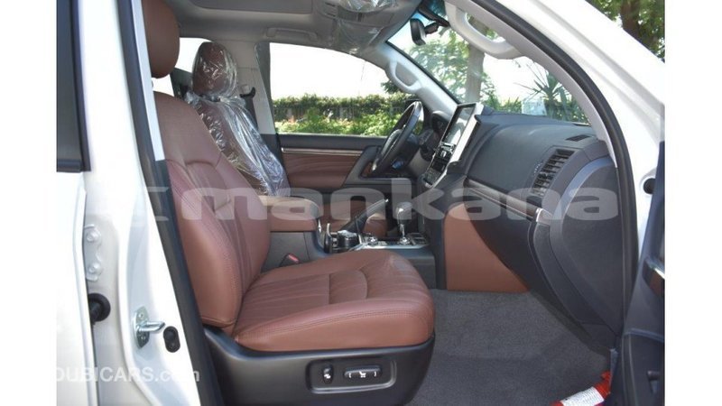 Big with watermark toyota land cruiser abhasia import dubai 1995