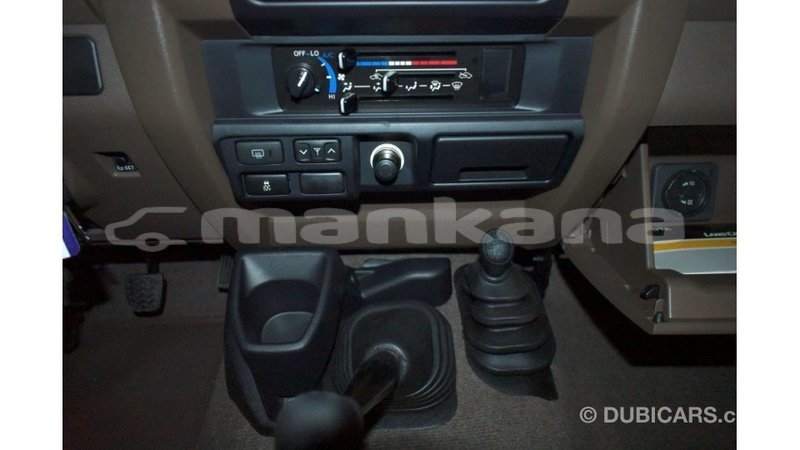 Big with watermark toyota land cruiser abhasia import dubai 2000