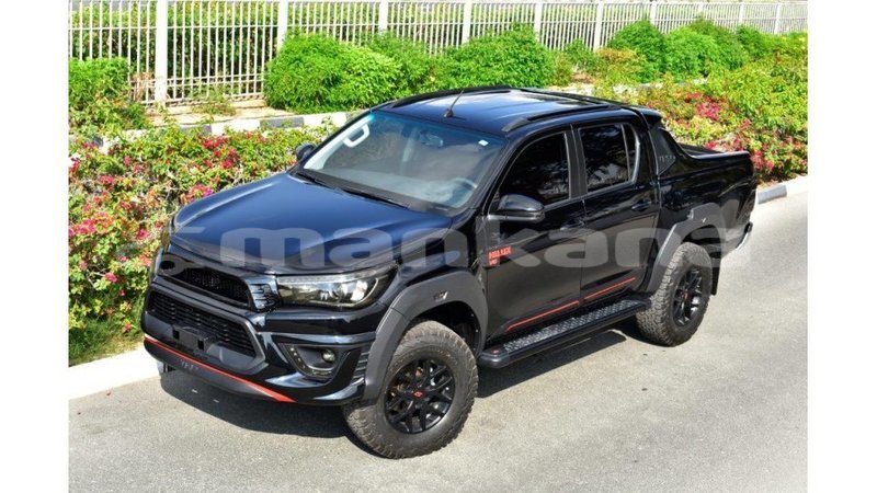 Big with watermark toyota hilux abhasia import dubai 2001