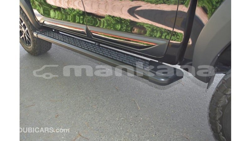 Big with watermark toyota hilux abhasia import dubai 2001