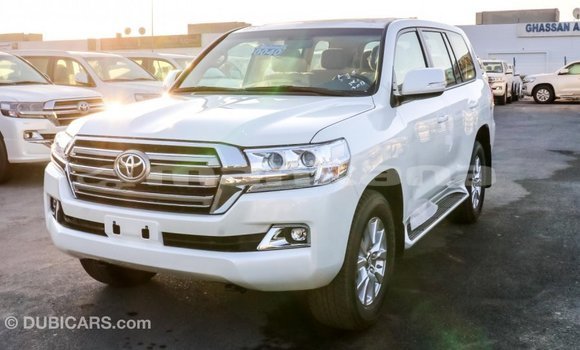 Buy Import Toyota Land Cruiser White Car in Import - Dubai in Abhasia Buy Import Toyota Land Cruiser White Car in Import - Dubai in Abhasia