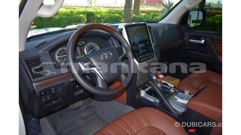 Big with watermark toyota land cruiser abhasia import dubai 2003