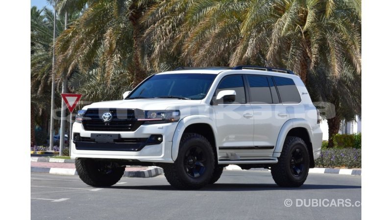 Big with watermark toyota land cruiser abhasia import dubai 2003