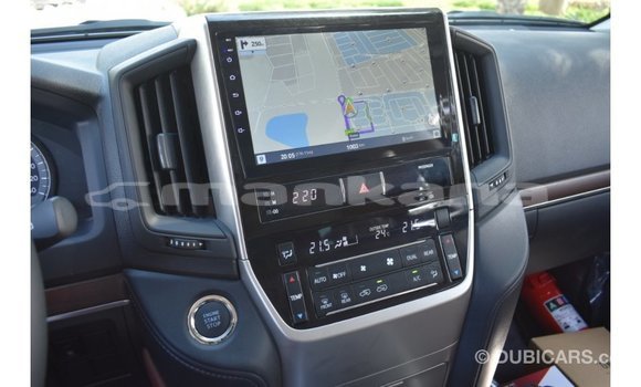 Buy Import Toyota Land Cruiser White Car in Import - Dubai in Abhasia Buy Import Toyota Land Cruiser White Car in Import - Dubai in Abhasia