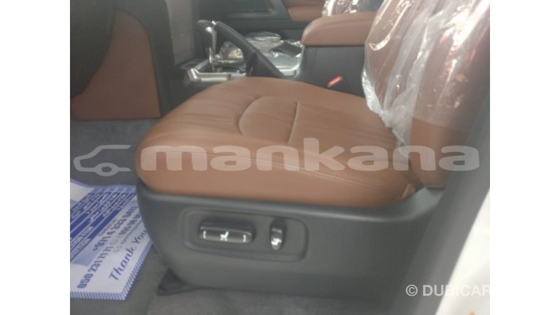 Big with watermark toyota land cruiser abhasia import dubai 2003