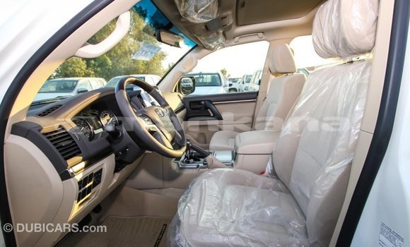 Buy Import Toyota Land Cruiser White Car in Import - Dubai in Abhasia Buy Import Toyota Land Cruiser White Car in Import - Dubai in Abhasia