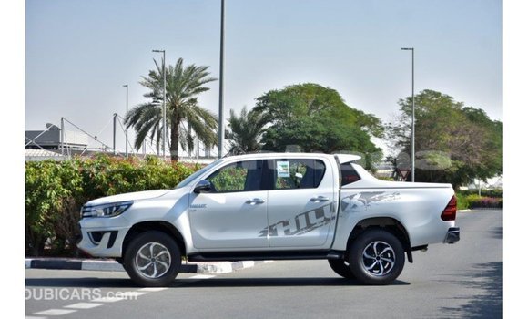 Buy Import Toyota Hilux White Car in Import - Dubai in Abhasia Buy Import Toyota Hilux White Car in Import - Dubai in Abhasia