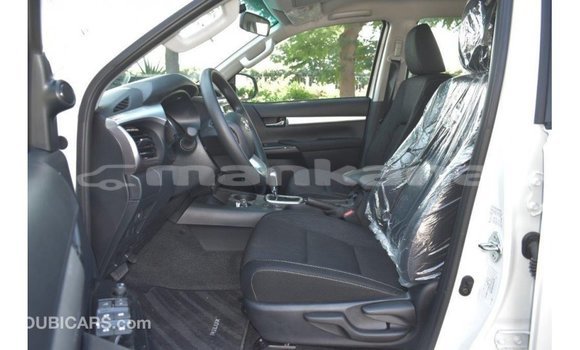 Buy Import Toyota Hilux White Car in Import - Dubai in Abhasia Buy Import Toyota Hilux White Car in Import - Dubai in Abhasia