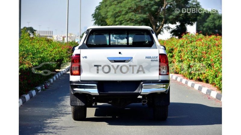 Big with watermark toyota hilux abhasia import dubai 2006