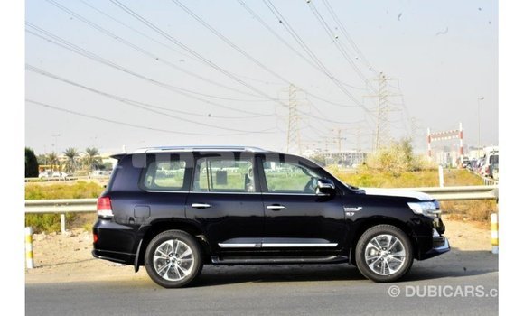 Buy Import Toyota Land Cruiser Black Car in Import - Dubai in Abhasia Buy Import Toyota Land Cruiser Black Car in Import - Dubai in Abhasia
