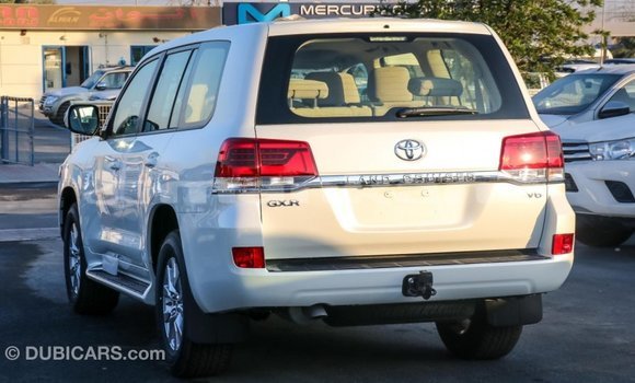 Buy Import Toyota Land Cruiser White Car in Import - Dubai in Abhasia Buy Import Toyota Land Cruiser White Car in Import - Dubai in Abhasia