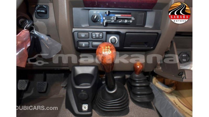 Big with watermark toyota land cruiser abhasia import dubai 2010