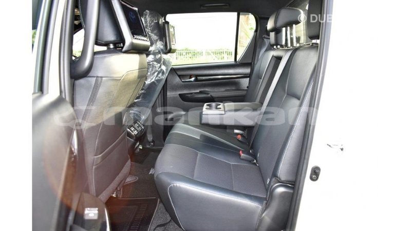 Big with watermark toyota hilux abhasia import dubai 2011