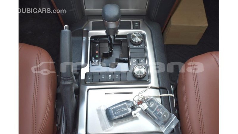 Big with watermark toyota land cruiser abhasia import dubai 2013