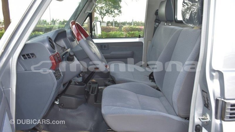 Big with watermark toyota land cruiser abhasia import dubai 2016