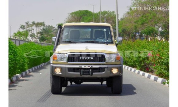 Buy Import Toyota Land Cruiser Beige Car in Import - Dubai in Abhasia Buy Import Toyota Land Cruiser Beige Car in Import - Dubai in Abhasia